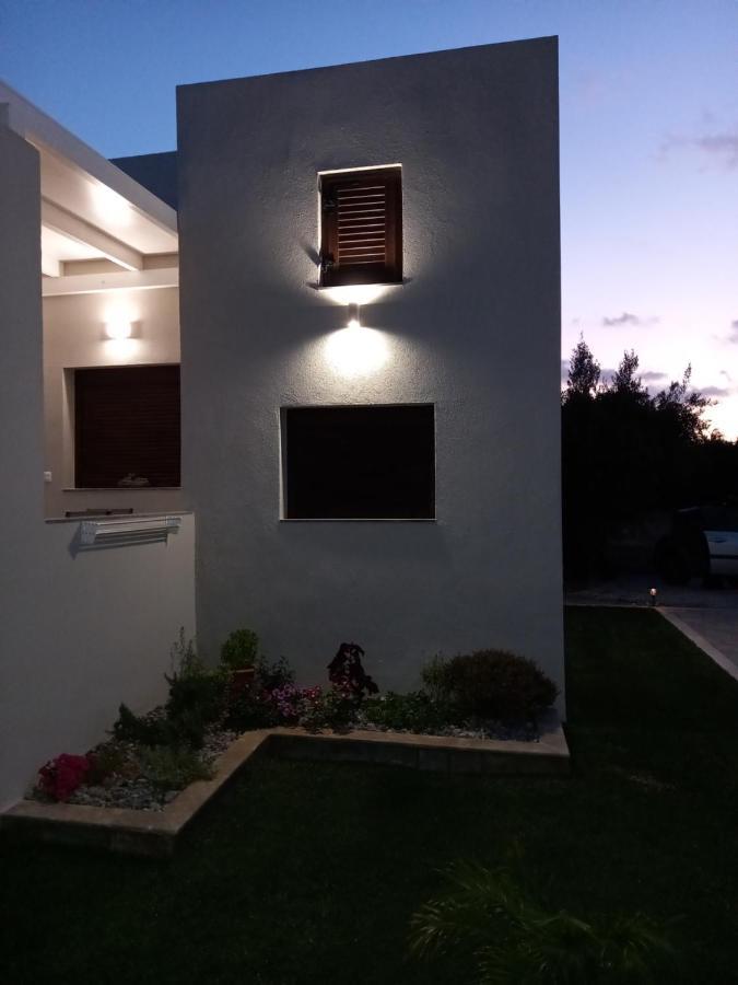 Emmy Villa Anevato エクステリア 写真