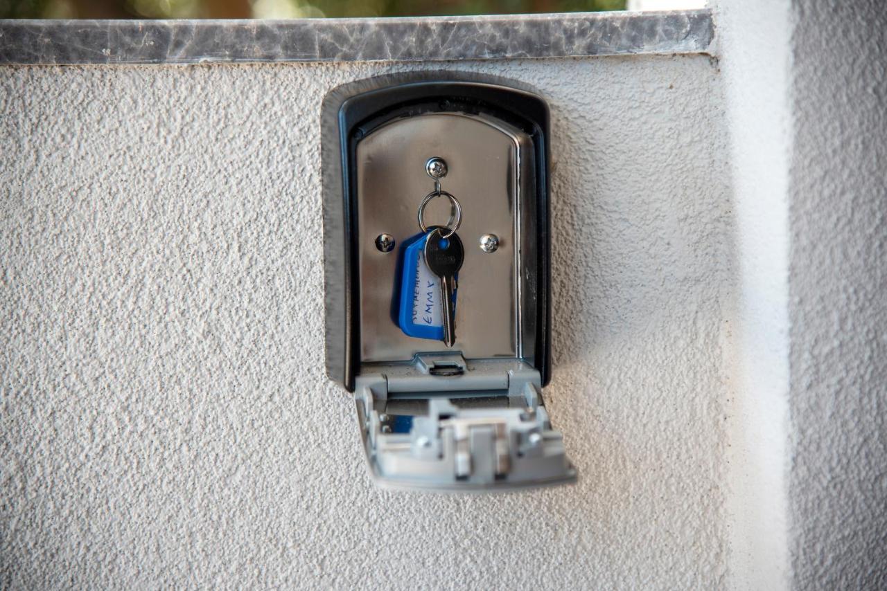 Emmy Villa Anevato エクステリア 写真